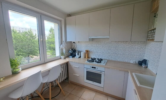 kawalerka 30,90m2 z osobną widną kuchnią! piwnica