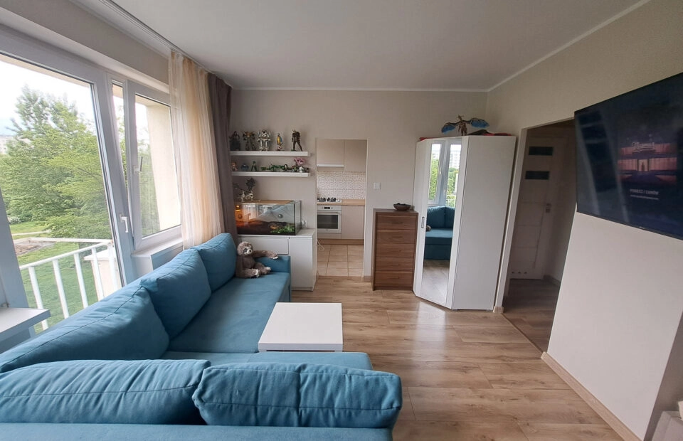 kawalerka 30,90m2 z osobną widną kuchnią! piwnica