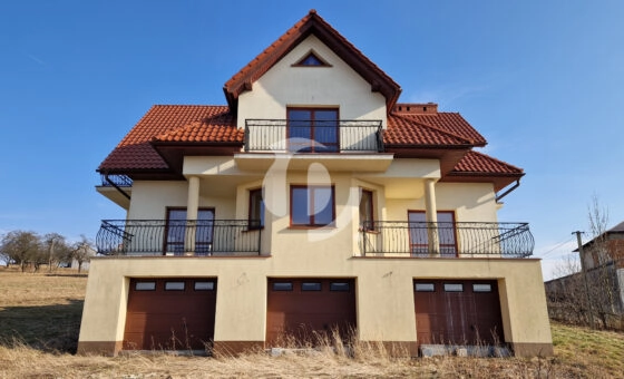 Dom wolnostojący - Willa 420m2 w Spytkowicach