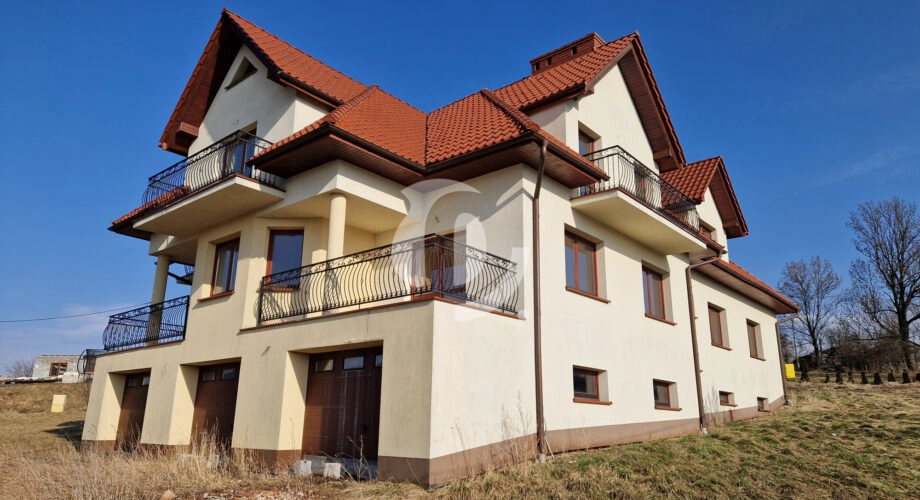 Dom wolnostojący - Willa 420m2 w Spytkowicach