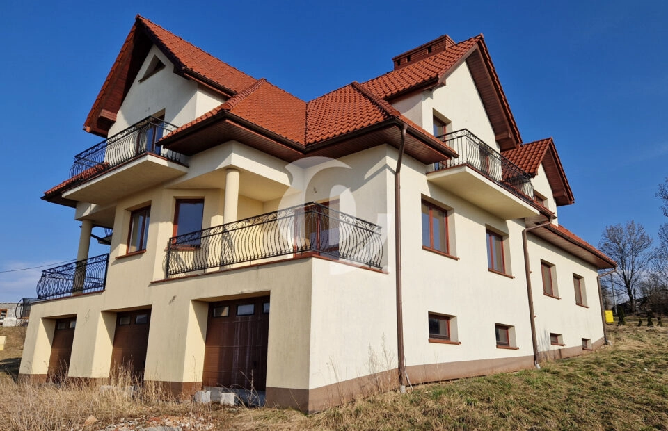 Dom wolnostojący - Willa 420m2 w Spytkowicach