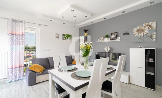 kompaktowe mieszkanie z wyposażeniem