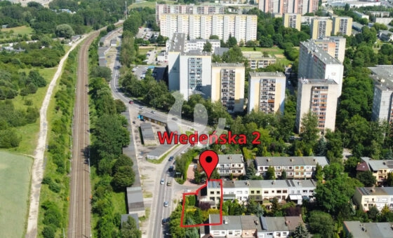 przestronny dom na firmę lub dla rodziny