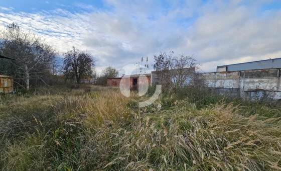 Sprzedam działkę inwestycyjną z dużym potencjałem