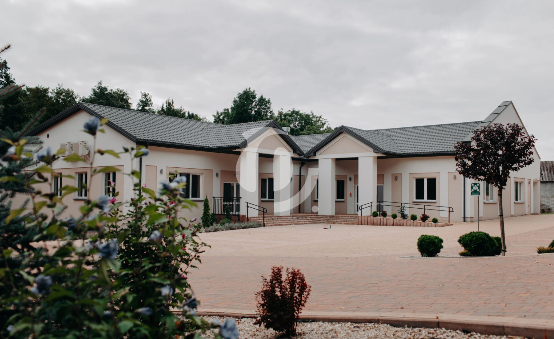 Sprzedam nowoczesny obiekt restauracyjny