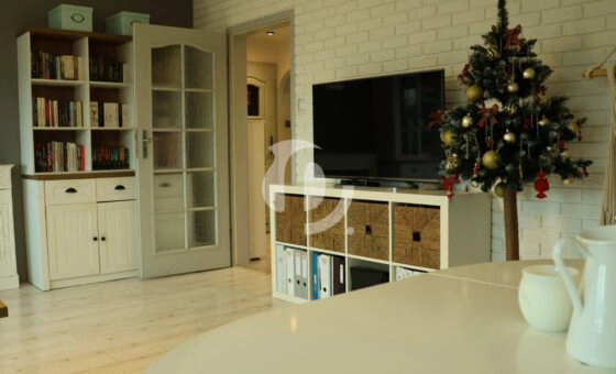 Duże 3-pokojowe mieszkanie z jasnym salonem