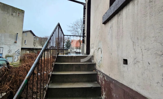 Sprzedam budynek mieszkalny do wykończenia