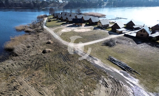 Wyjątkowa działka z linią brzegową nad Jeziorem Śl