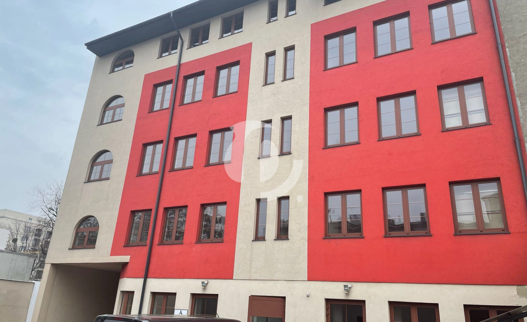 Łódź ul Zachodnia obiekt handlowo-biurowy 1.005 m2