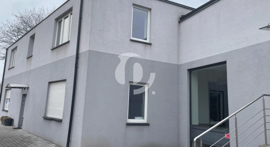 Łódź, ul. Proletariacka: obiekt komercyjny 670 m2