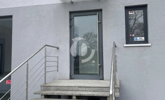 Łódź, ul. Proletariacka: obiekt komercyjny 670 m2