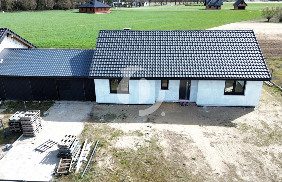 Dom jednorodzinny - Stan surowy zamknięty