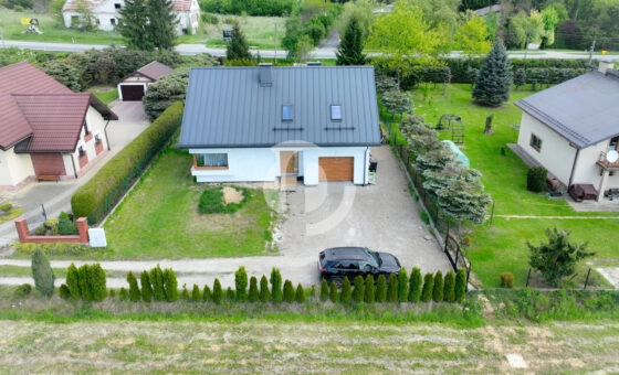 Nowoczesny dom w Potoku