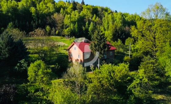 Dom na widokowej działce w Korczynie