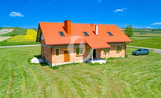 Dom w stanie deweloperskim 180m, działka 31a