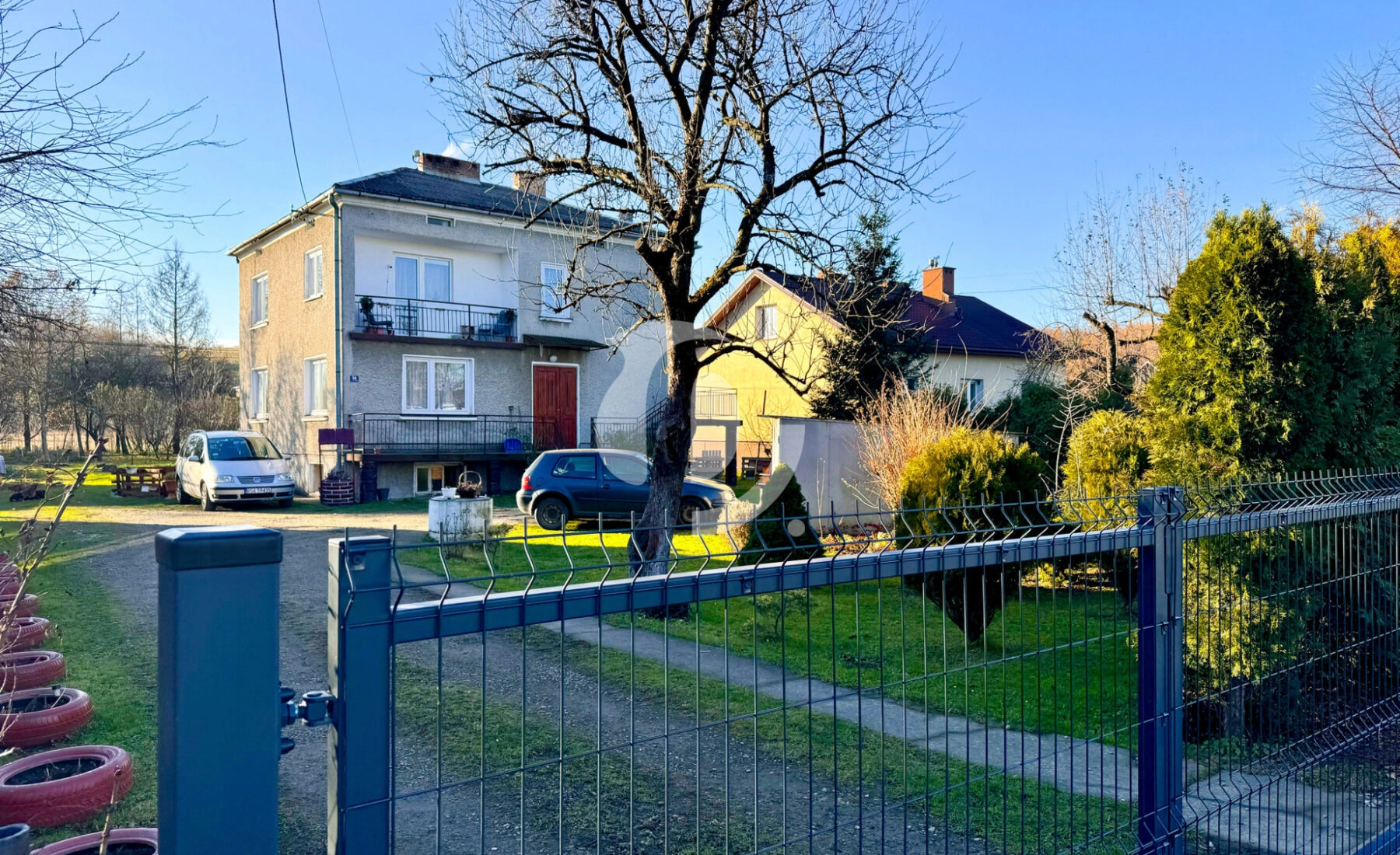 Dom z możliwością podziału na dwa mieszkania