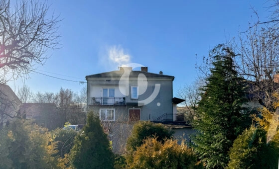 Dom z możliwością podziału na dwa mieszkania