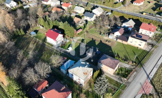 Dom z możliwością podziału na dwa mieszkania