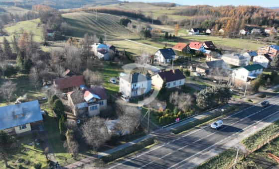 Dom z możliwością podziału na dwa mieszkania