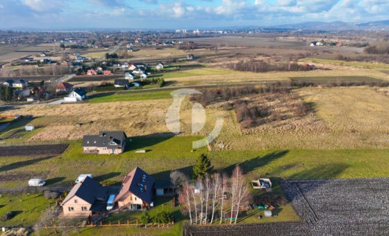 Atrakcyjna działka budowlana w Łężanach.