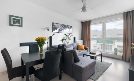 dla rodziny/ jasne i ciepłe/kąt do pracy