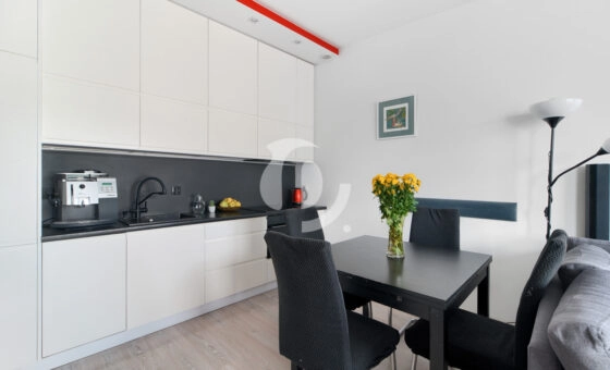 dla rodziny/ jasne i ciepłe/kąt do pracy