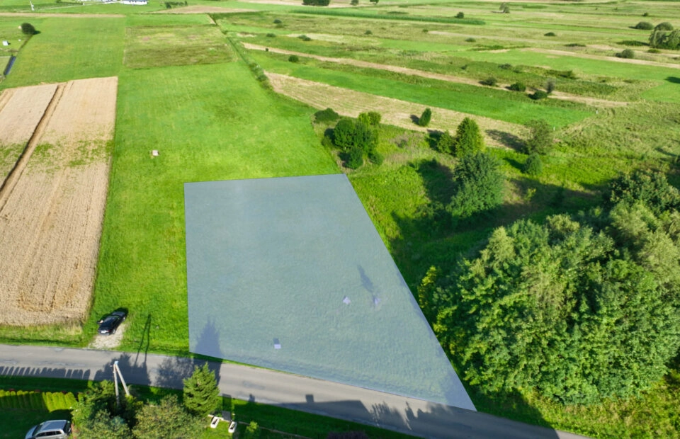 Działka z warunkami zabudowy w Humniskach