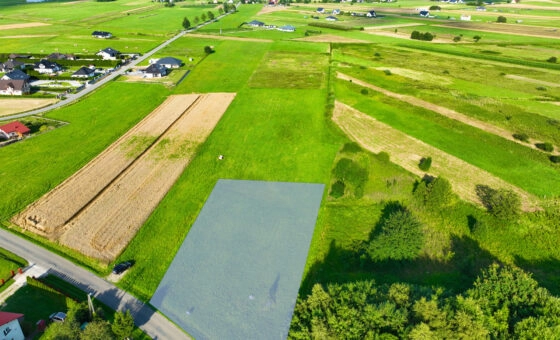Działka z warunkami zabudowy w Humniskach