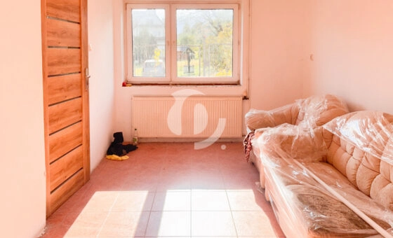 Dom z potencjałem i widokiem na Cergową- Lipowica