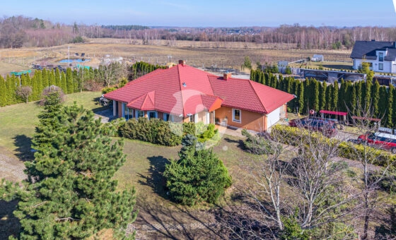 Parterowy dom, 1,6ha działka, z własnym stawem!