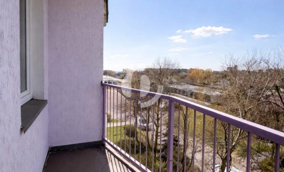 2 pokoje z balkonem- Laubitza