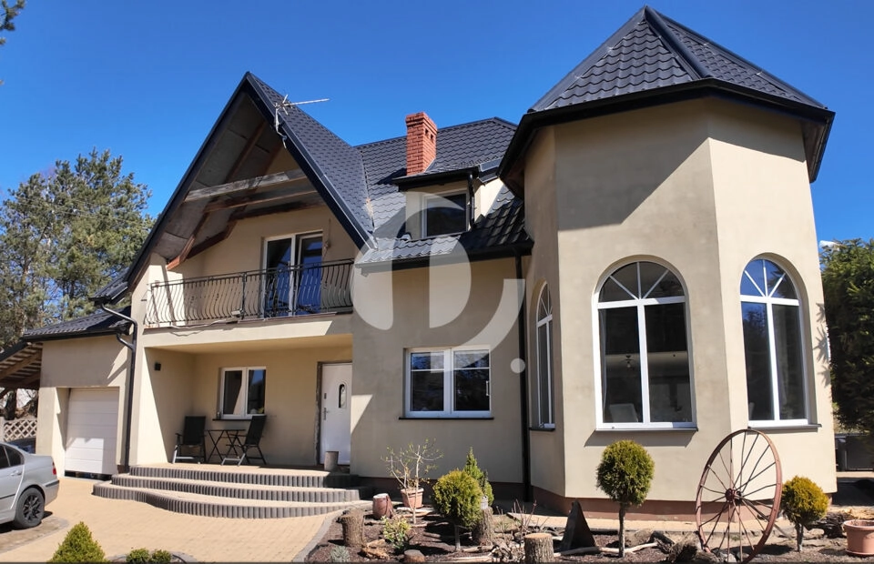 Przestronny dom z dużą działką Gościcino