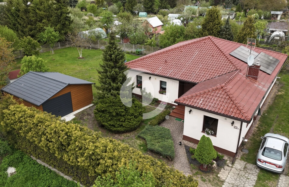 Funkcjonalny dom parterowy z ogrodem
