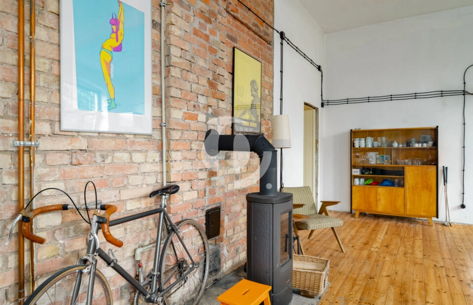 salon prawie 60m2| stara szkoła| Poznań 30 km