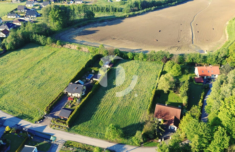 Duża działka budowlana 20,15 ar – Pisarzowice