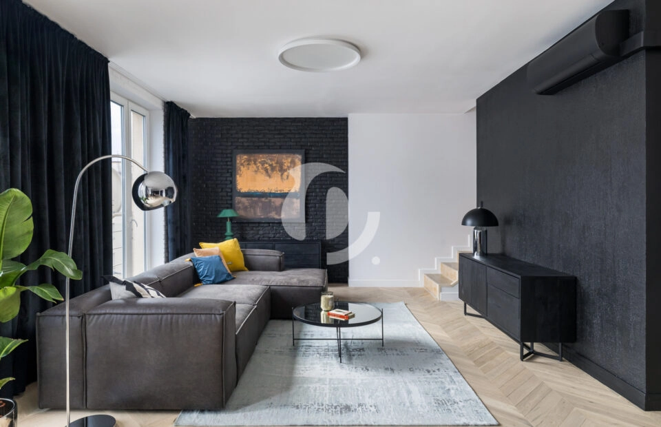 Dwupoziomowy apartament w kamienicy na Dolnej