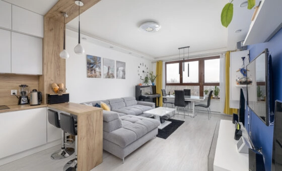3 pokoje, balkon, miejsce parkingowe w garażu