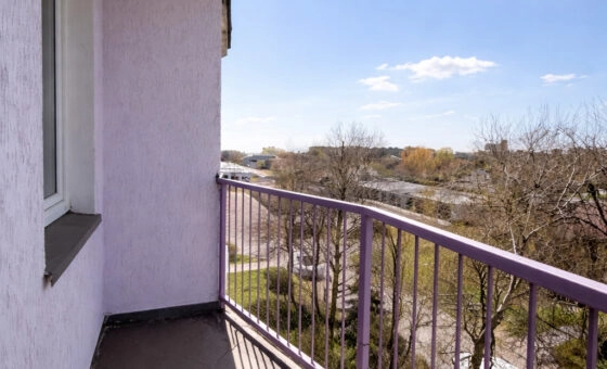 2 pokoje z balkonem- Laubitza