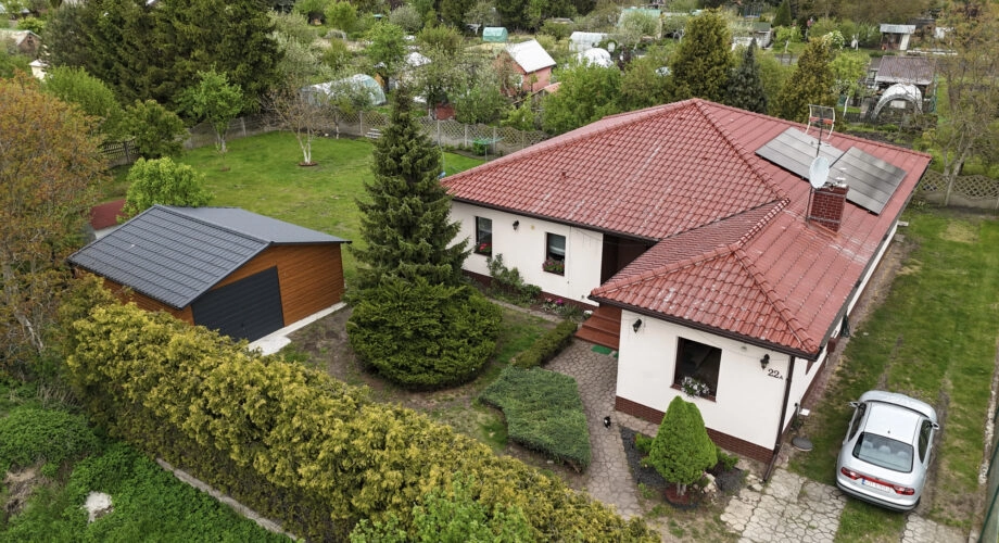 Funkcjonalny dom parterowy z ogrodem