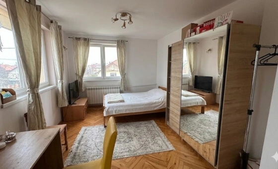 Dom w Besku na sprzedaż