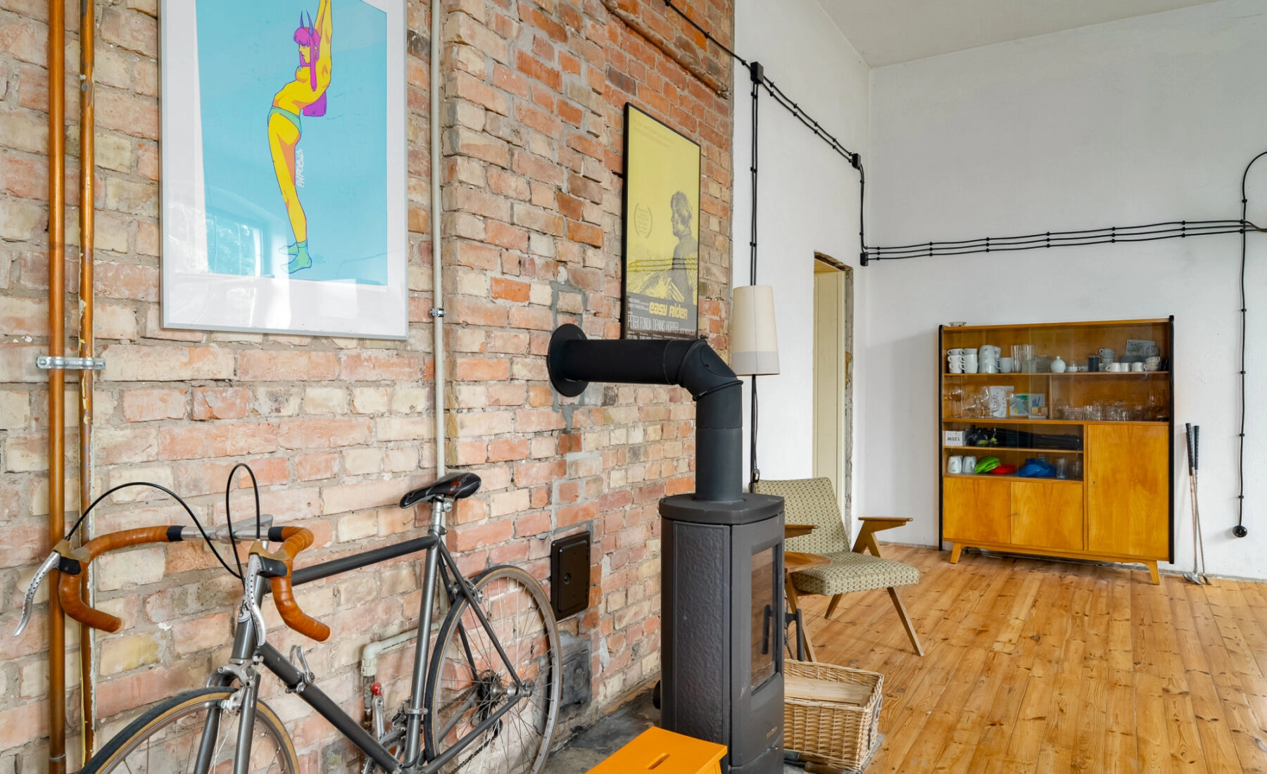 salon prawie 60m2| stara szkoła| Poznań 30 km