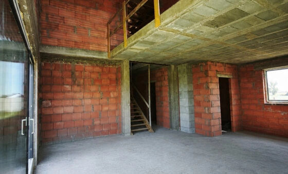 przestronny dom w budowie pod Środą Wielkopolską