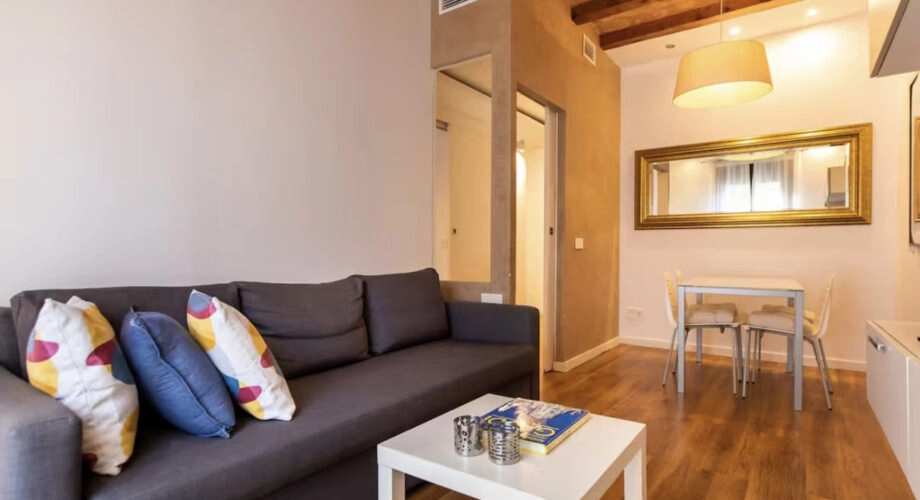 Barcelona, mieszkanie 60 m2 z licencją turystyczną