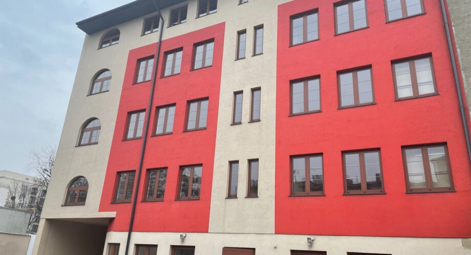 Łódź ul Zachodnia obiekt handlowo-biurowy 1.005 m2