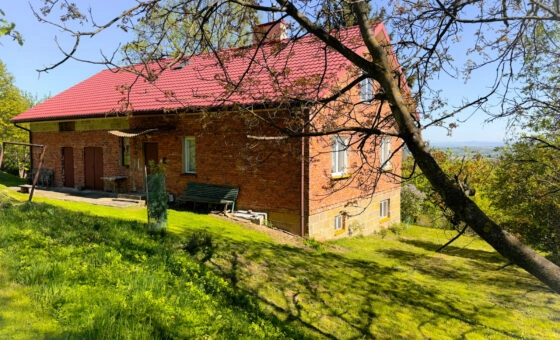 Dom na widokowej działce w Korczynie