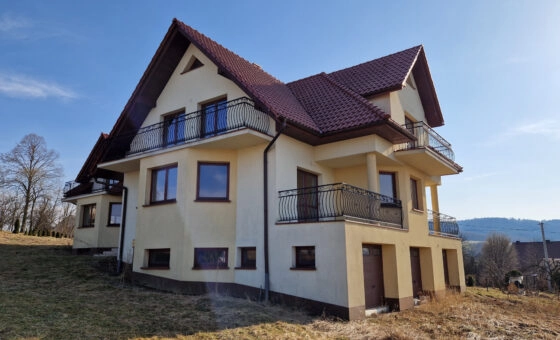 Dom wolnostojący - Willa 420m2 w Spytkowicach