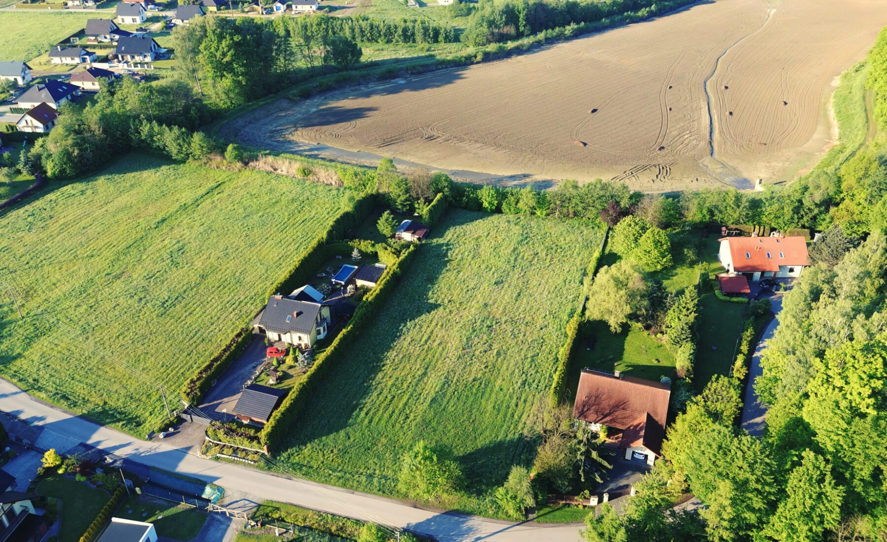 Duża działka budowlana 2015 m² Pisarzowice | MPZP,