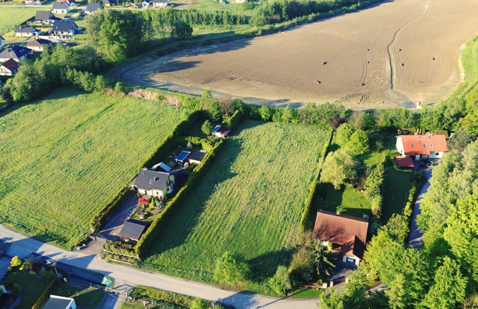 Duża działka budowlana 2015 m² Pisarzowice | MPZP,